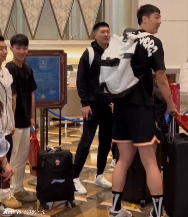 国产中的精品av小宝探花